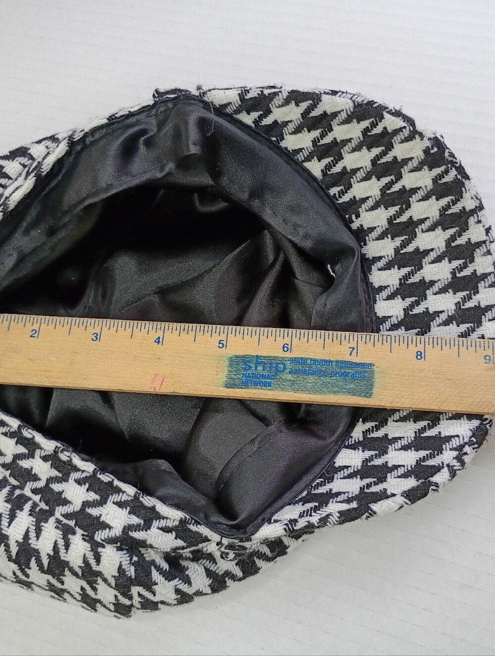 Vintage Houndstooth News Boy Cap Women's OSFM Hat Black/White Acrylic - Picture 10 of 11